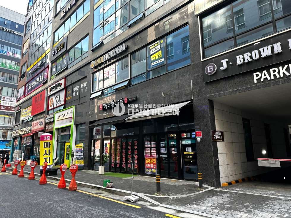 경기 남양주시 다산동 6087-1 한강타워동 지하철1분거리 1층 16평상가 메인먹자골목 렌트프리 가능 월세 매물번호 10190 사진 3