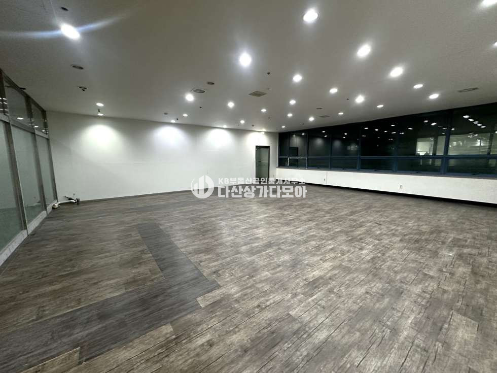 경기 남양주시 평내동 579-2 (강남프라자) 평내동 중심가 30평 최저가 댄스학원, 복싱장, 주짓수MMA, 스포츠업종 추천 월세 매물번호 10329 사진 2