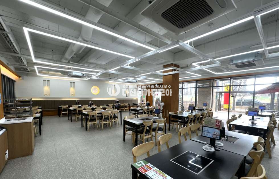 경기 남양주시 다산동 6027 (다산역 경기행복주택 근린생활시설) 근린생활시설동 다산역 앞 1층 67평 상가 일반음식점 시설완비 최저가 임대 200대 주차공간 월세 매물번호 10336 사진 2